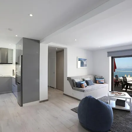 Sea View By Mateus & Justiniano Nazaré
